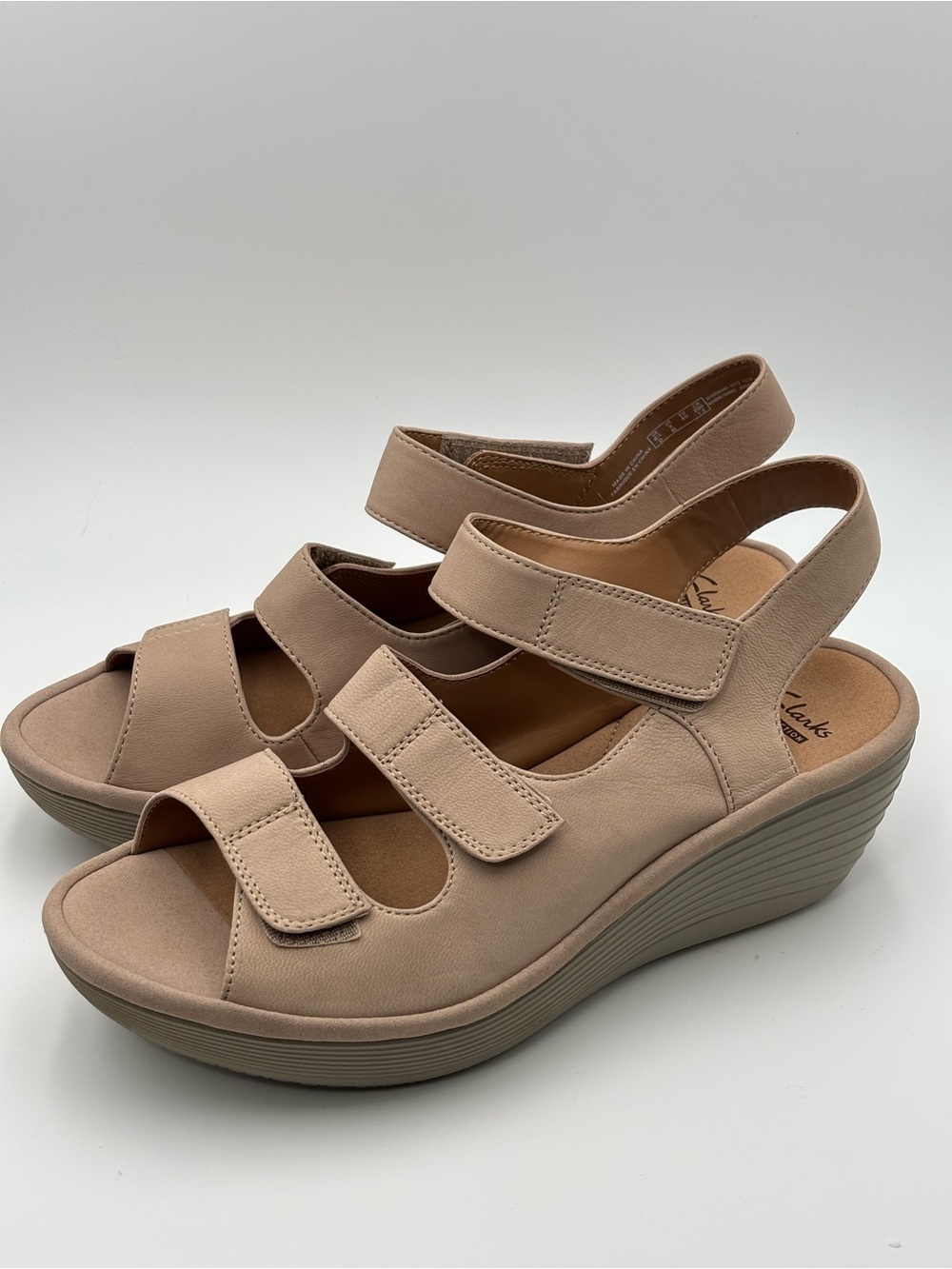 Clarks Collection Soft Cushion Beige/Taupe Slingback Wedge Beige Straps Sandals